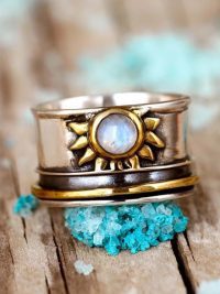 Sun Moonstone Inlaid Personality Women's Fashion Jewelry Ring