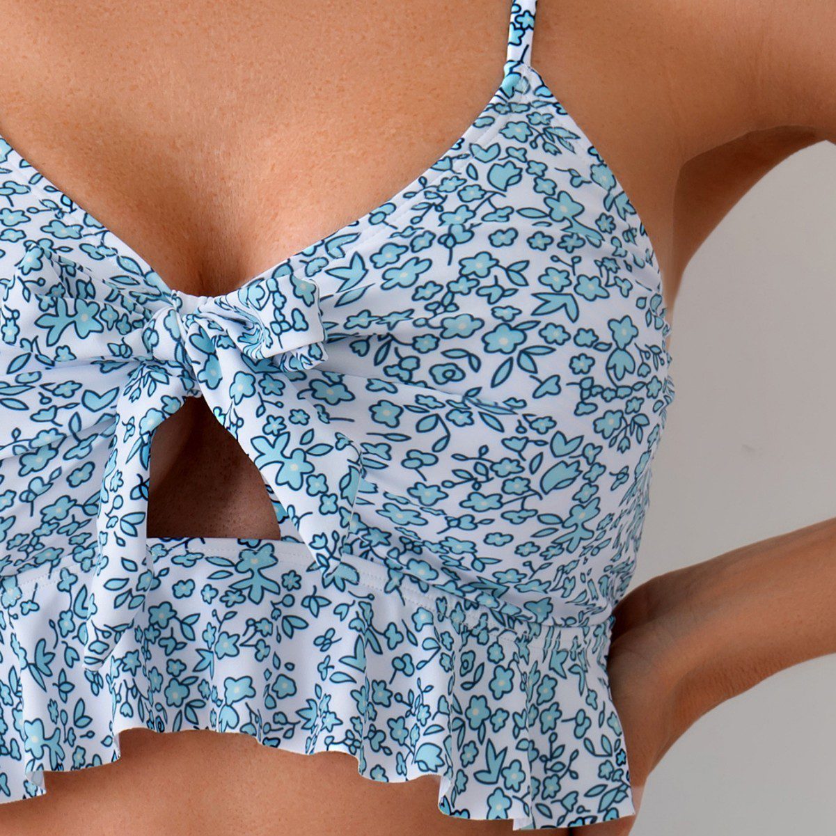 Floral Bow Ruffled Spaghetti Straps Briefs Split Bikini Three-piece Set