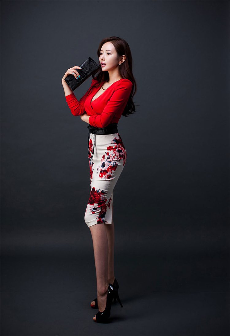 Deep V Top Printed Pack Hip Skirt Two Piece Set