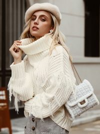 Sweater with tassel
