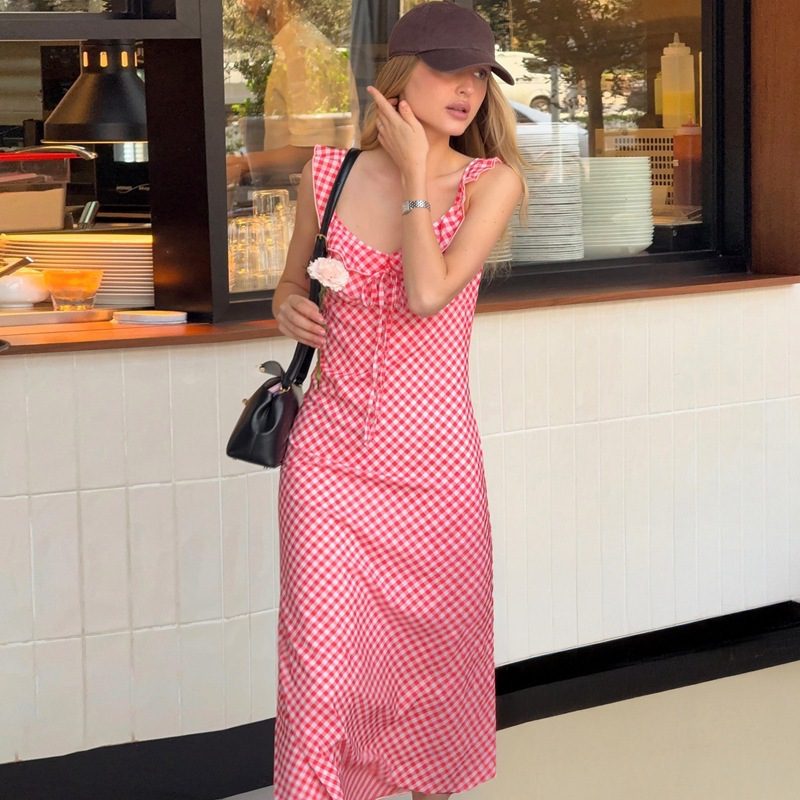 Fashion Sexy V-neck Plaid Suspender Dress