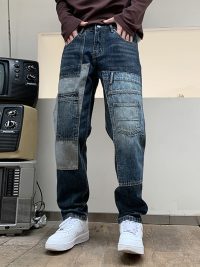 Multi-pocket Loose Dad Jeans With A Design Touch