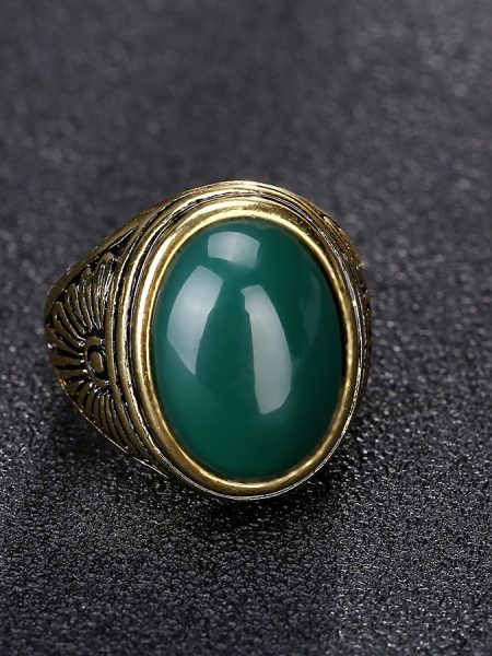 Retro Punk Black Gemstone Ring From Europe And The US