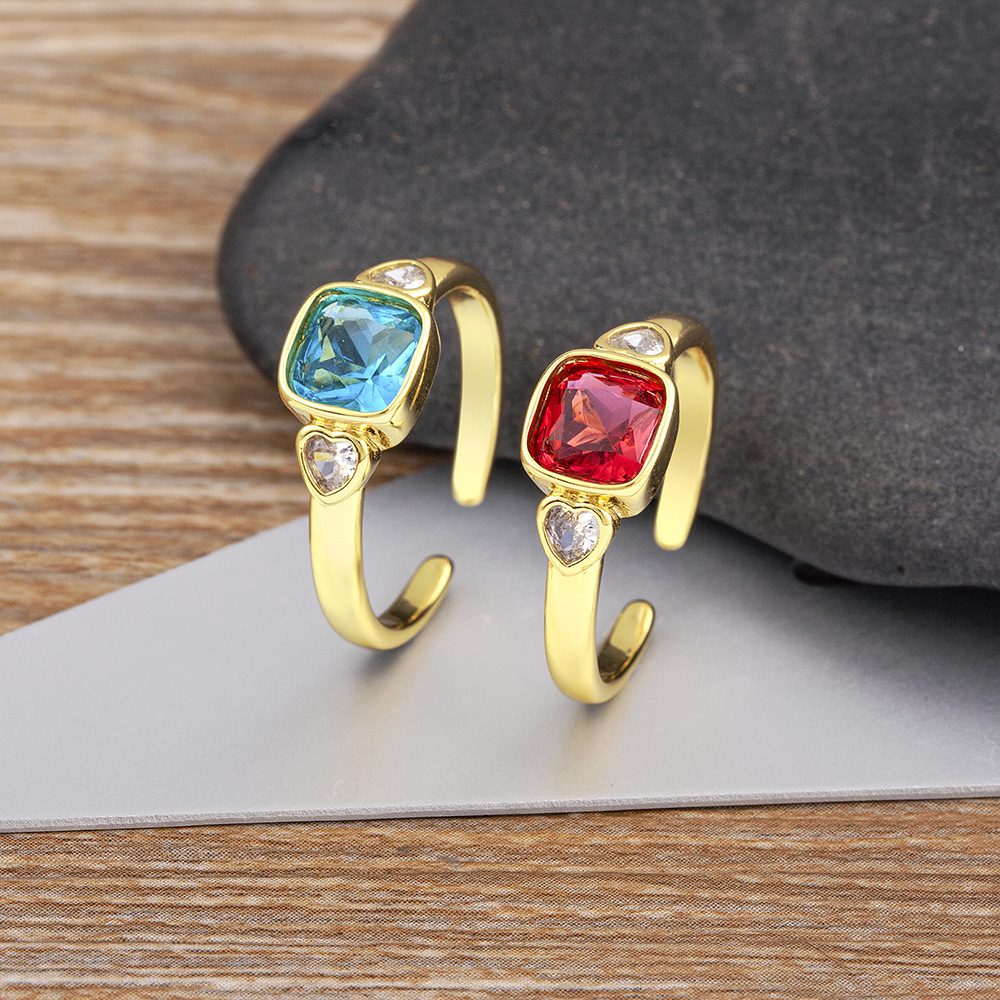 Buy Women's Clothing Online | Buy Trending Dresses for Women