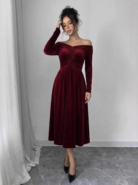 Womens Stylish Figure-hugging Velvet Long-sleeve Dress