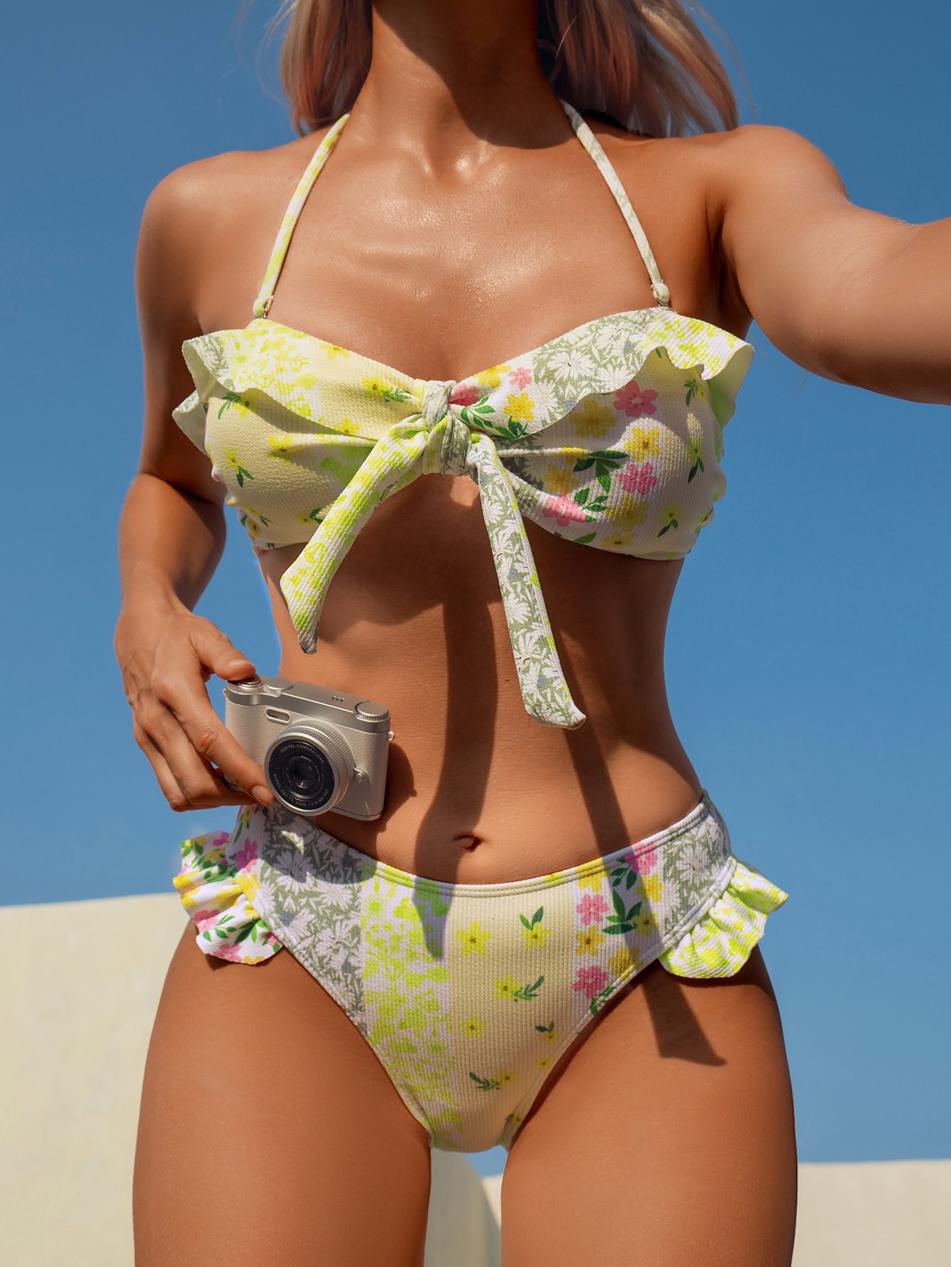 Buy Women's Clothing Online | Buy Trending Dresses for Women