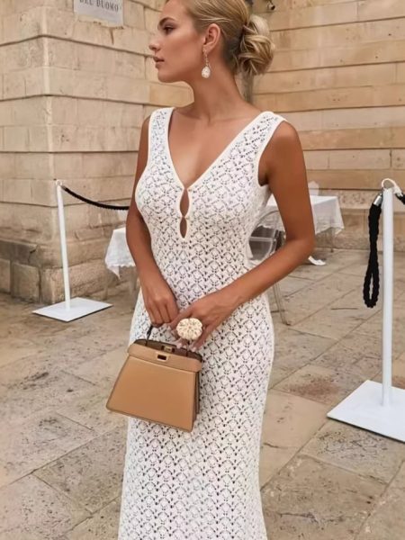 Fashionable Minimalist And Elegant Womens Dress