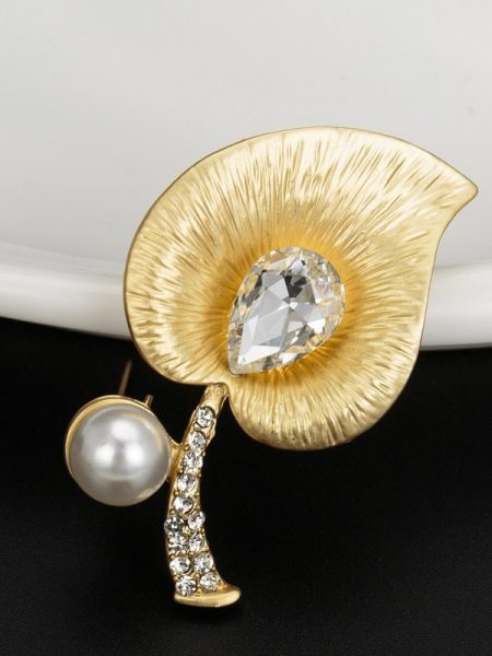Non-fading Plant Flower And Leaf Crystal Rhinestone Matte Gold Brooch