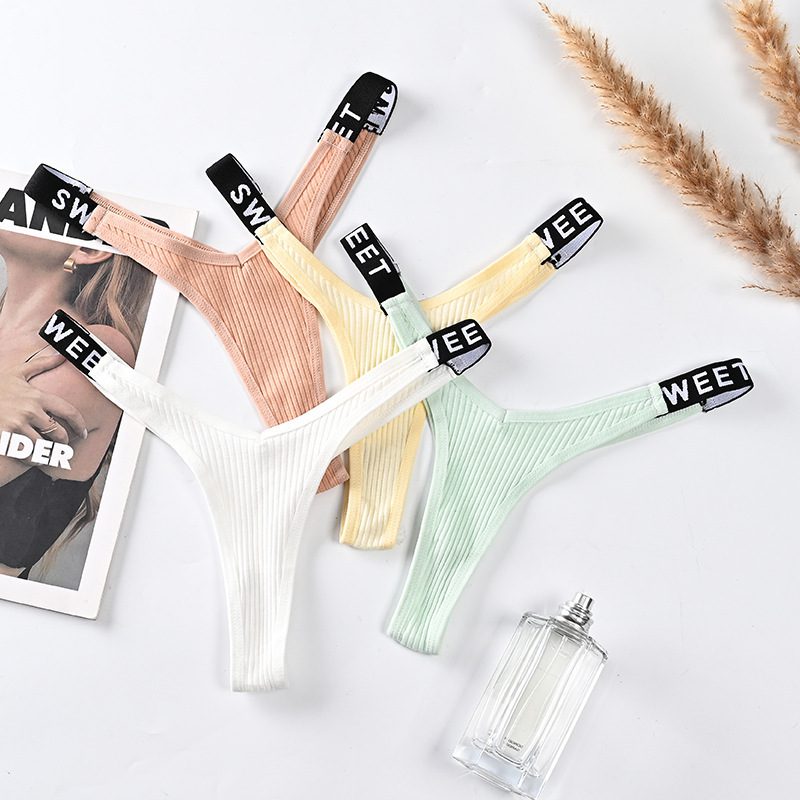 Buy Women's Clothing Online | Buy Trending Dresses for Women