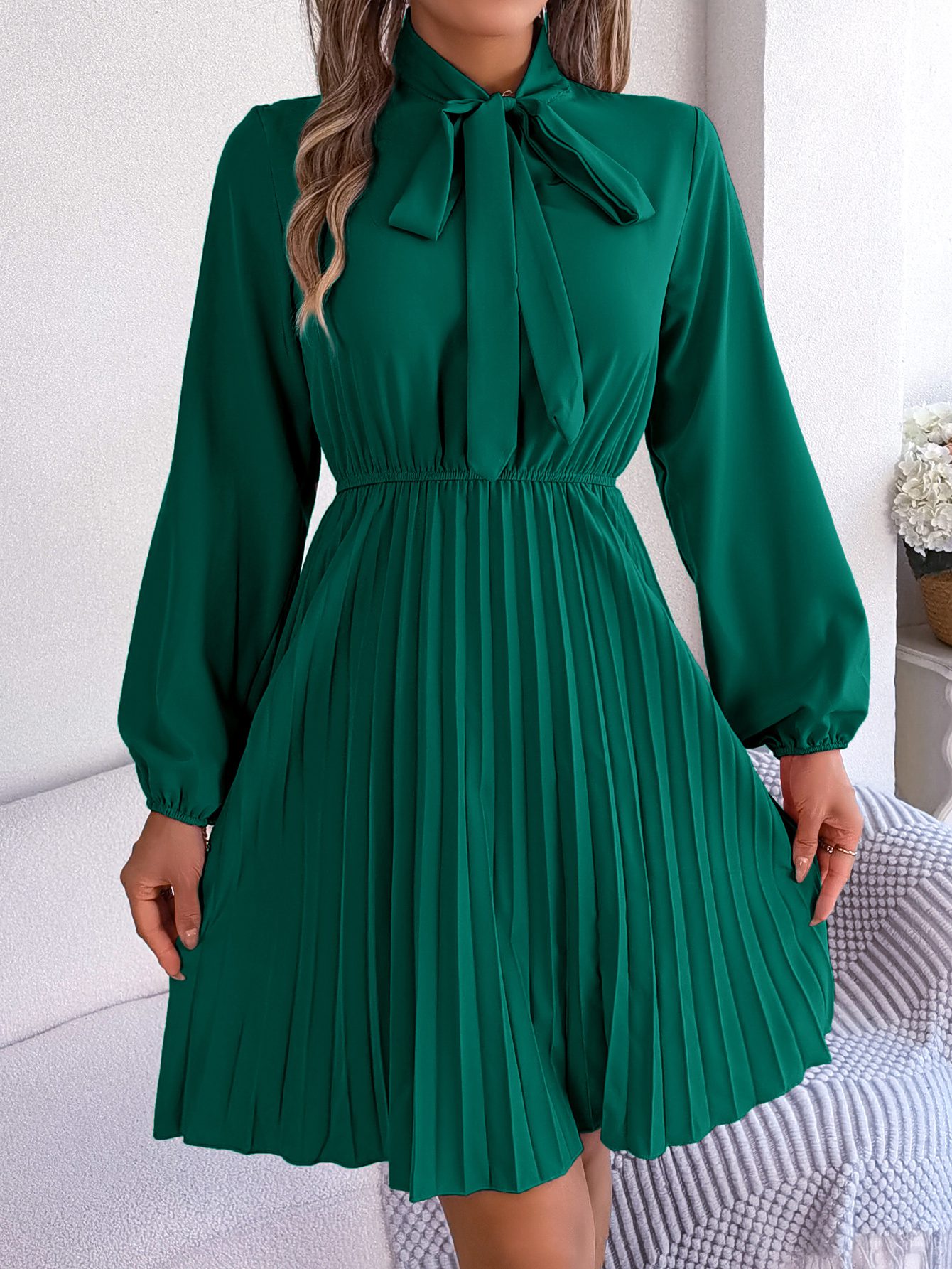 Buy Women's Clothing Online | Buy Trending Dresses for Women Women's Elegant Tie Waist Long Sleeve Pleated Skirt