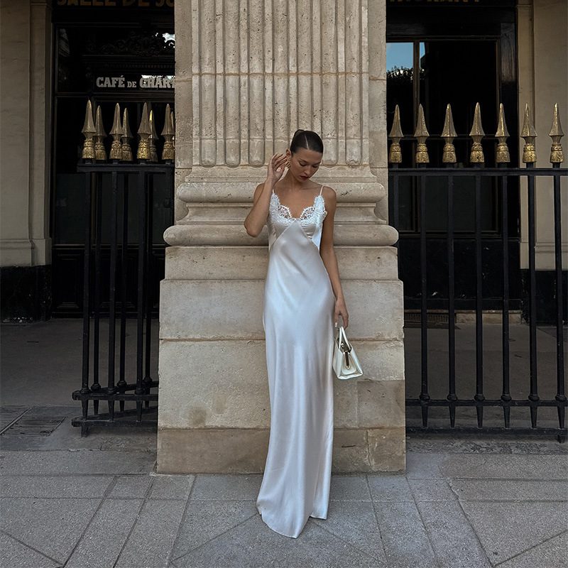 Buy Women's Clothing Online | Buy Trending Dresses for Women