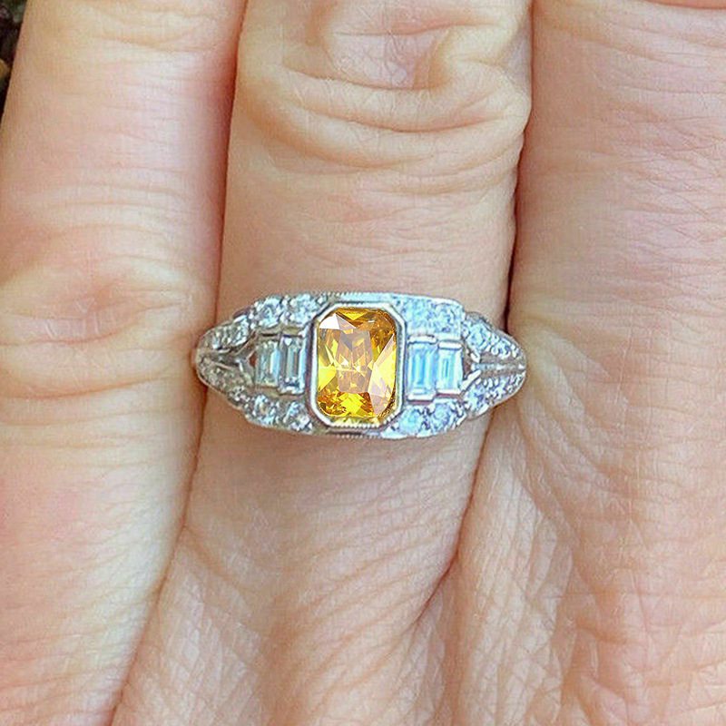 Buy Women's Clothing Online | Buy Trending Dresses for Women