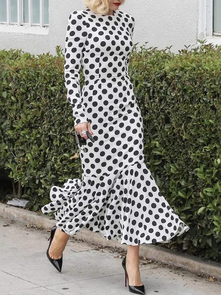 Slimming Figure-hugging Polka-dot Dress