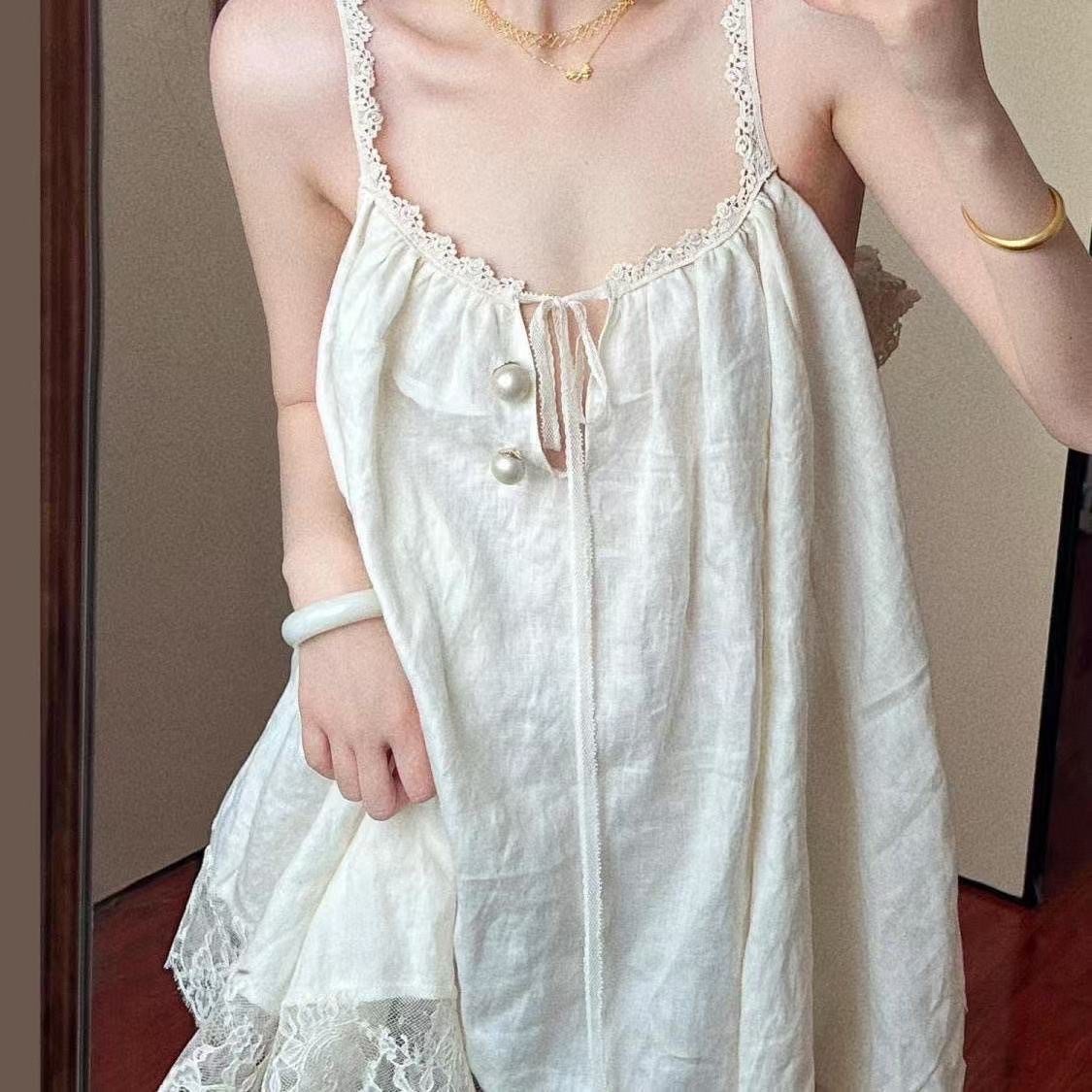Buy Women's Clothing Online | Buy Trending Dresses for Women 39b6b86d 481f 41e2 9b58 91fa84d956ac.jpg