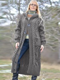 Single-breasted solid color sweater coat