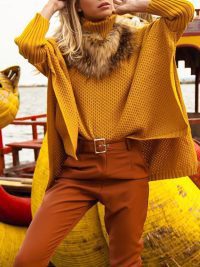 Ladies Turtleneck Bat Sweater Sweater Knitwear