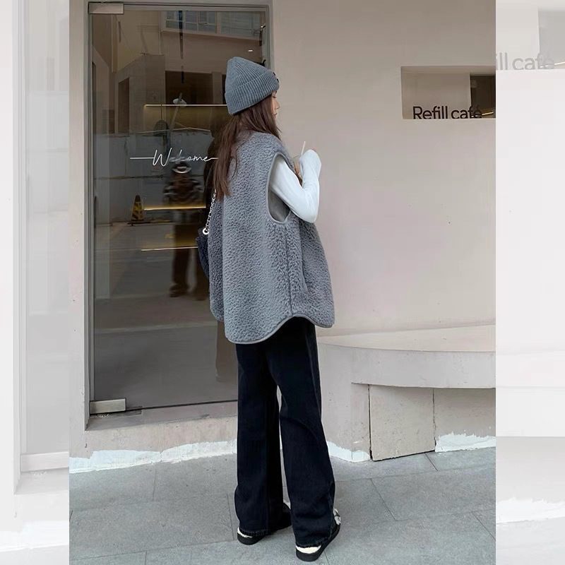 Gray Lamb Wool Warm And Loose Vest