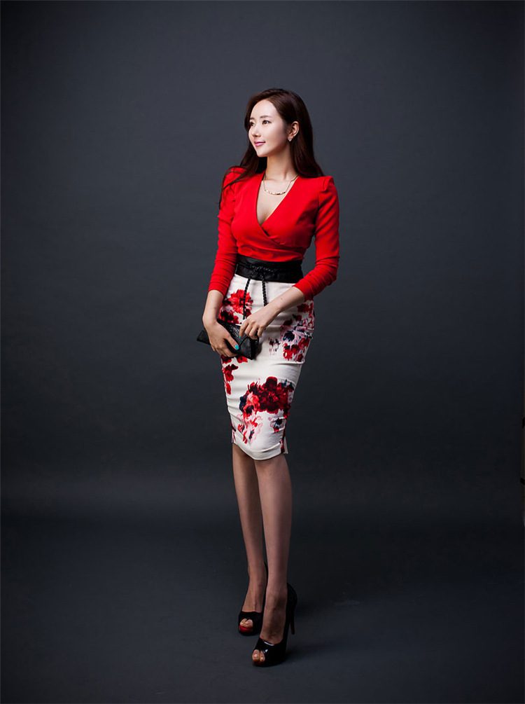 Deep V Top Printed Pack Hip Skirt Two Piece Set