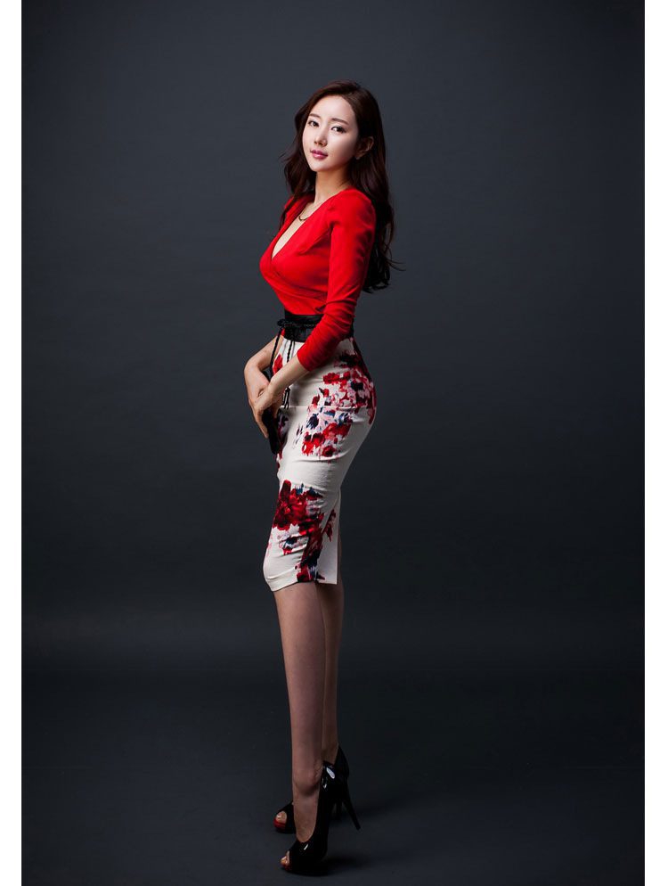 Deep V Top Printed Pack Hip Skirt Two Piece Set