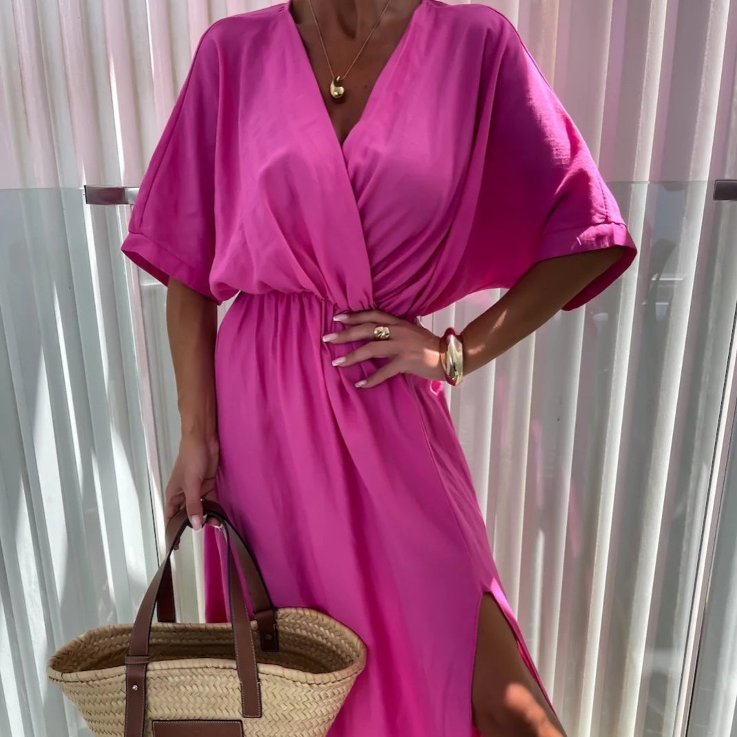 Solid Color And V-neck Chest-wrapped Dress 5-point Sleeve Vacation Style