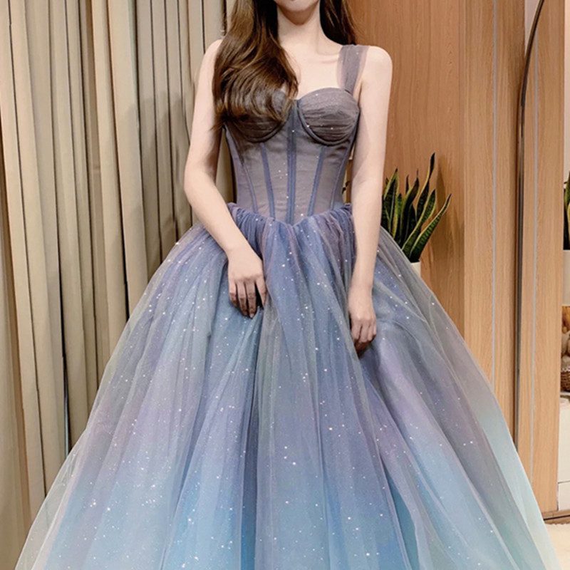 Buy Women's Clothing Online | Buy Trending Dresses for Women