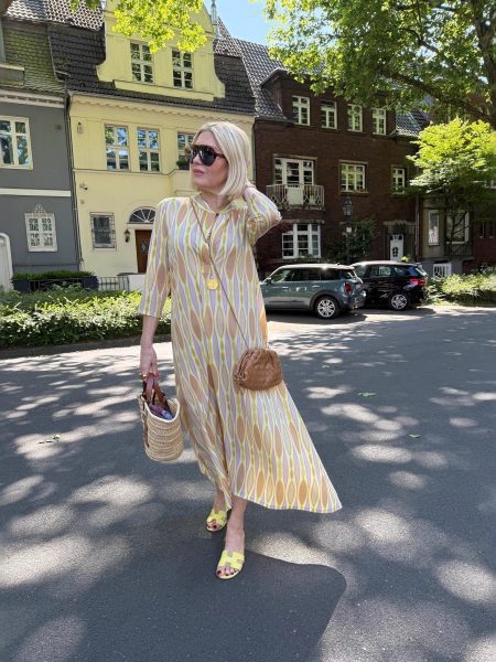 Women's New V-neck Fashion Vacation Print Dress