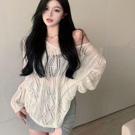 New Hot Girl Hollow Out V-neck Sun Protection Sweater Women
