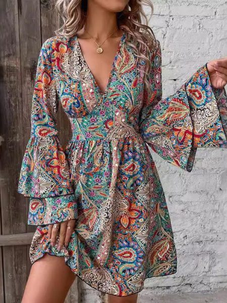 Elegant Women's Paisley Print V-neck Trumpet Sleeve Dress