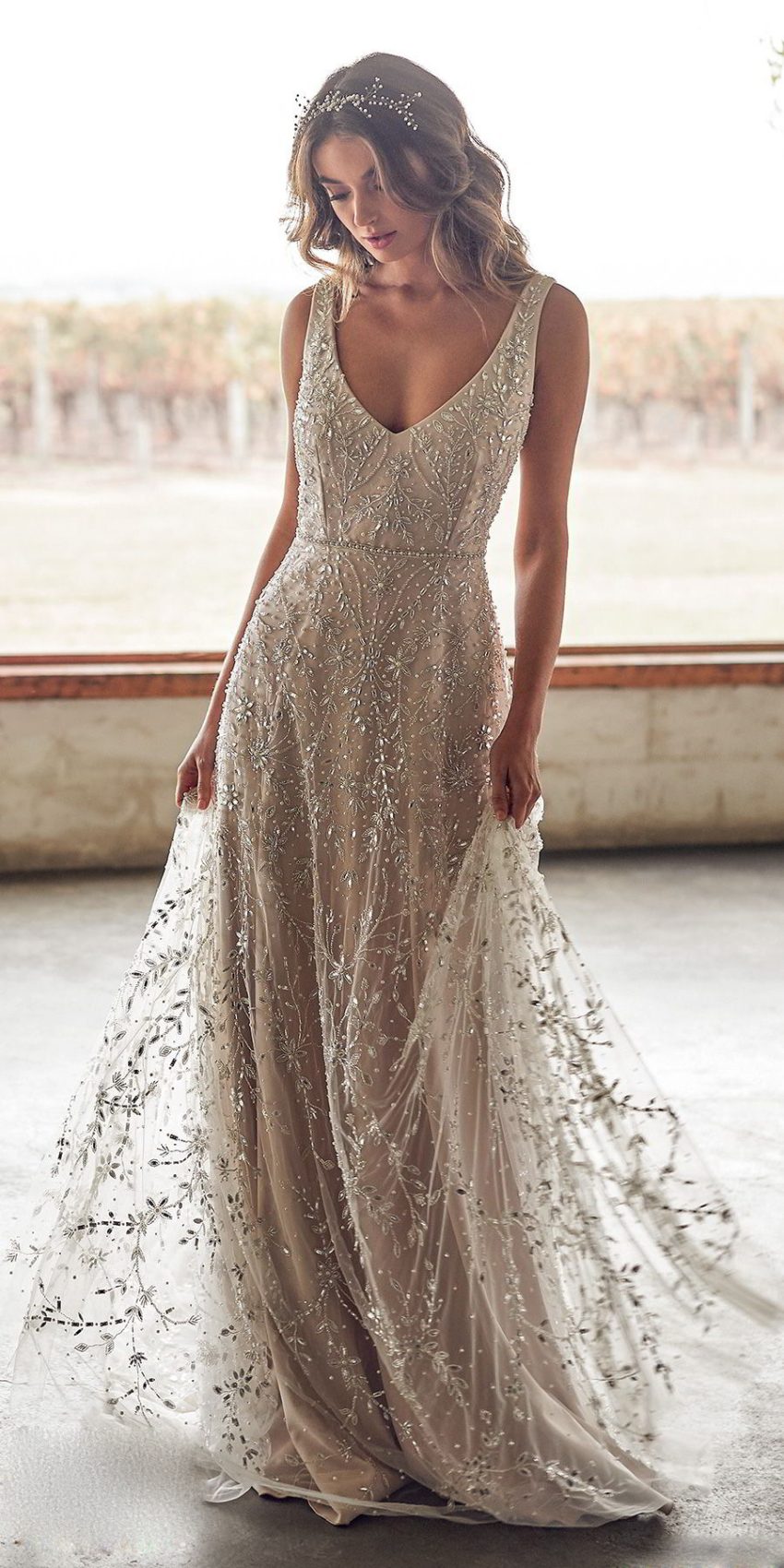 New Dress Bronzing V-neck Long