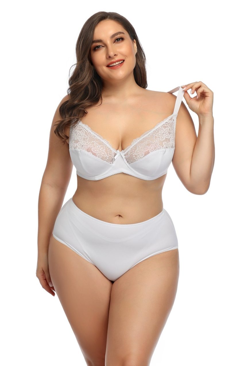 Large size women's bra with steel ring