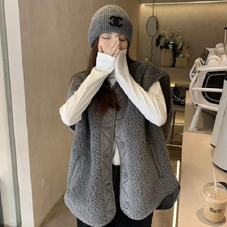 Gray Lamb Wool Warm And Loose Vest